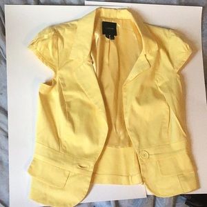 Yellow Vest💛